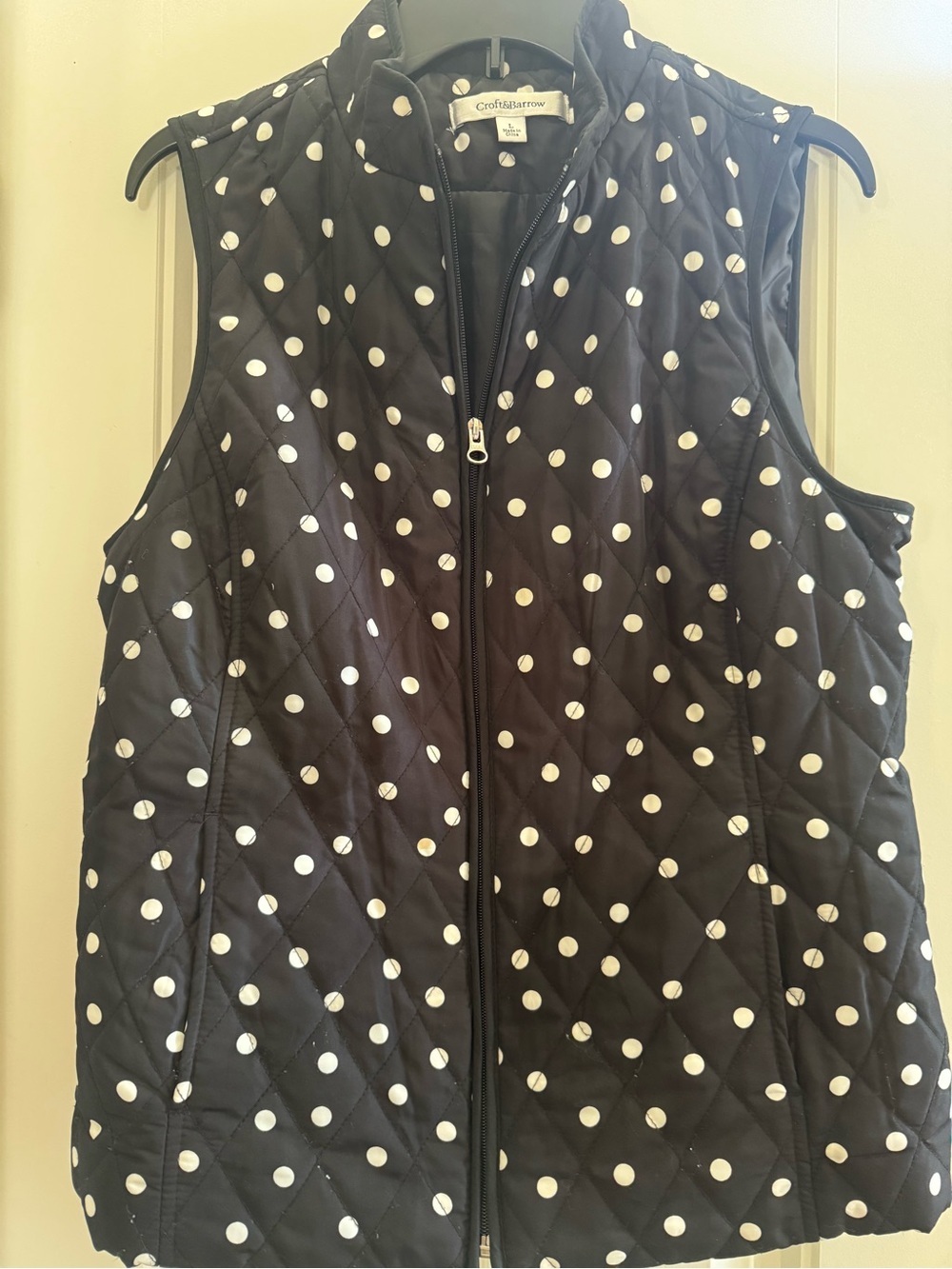 croft & barrow Black Quilted Vest with White Polka Dots